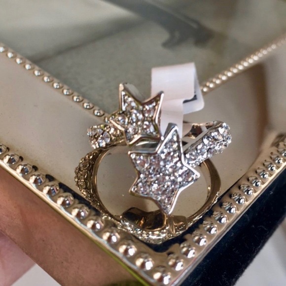 ❤️Beautiful Double Star Ring With CZ Stones - Picture 3 of 7